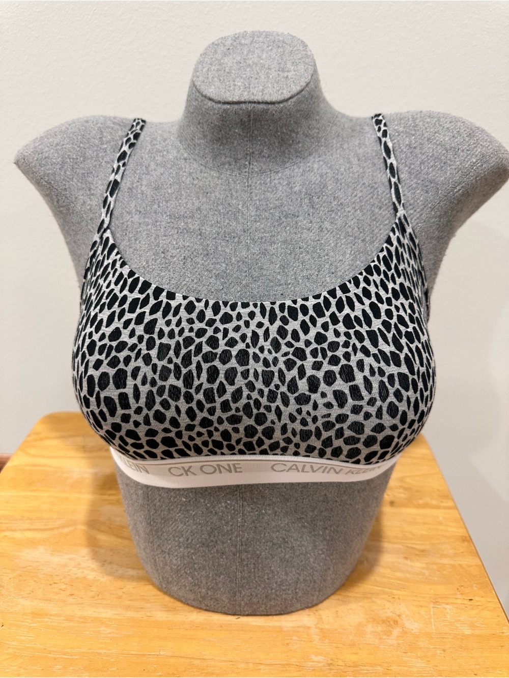 Calvin Klein Gray & Black Leopard-Print Bralette
